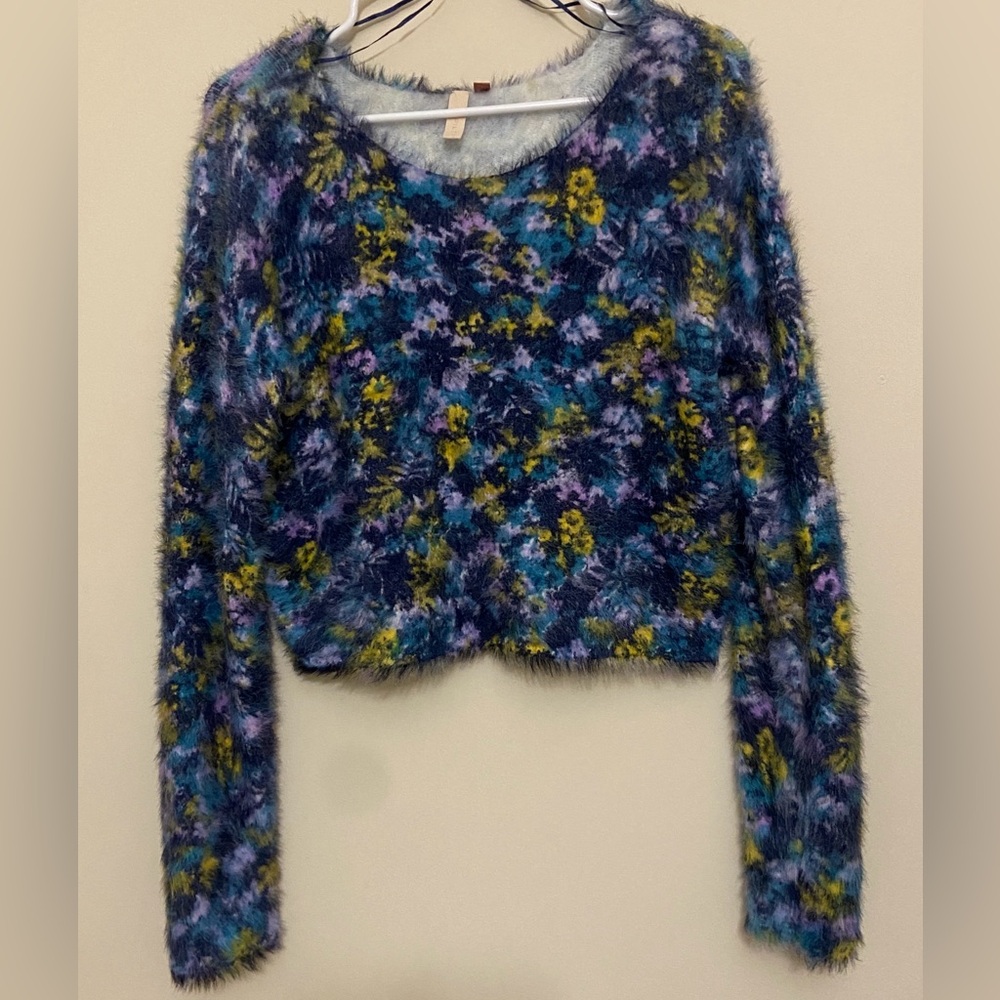 Pilcro Anthropologie Fuzzy Cropped Sweater Size S Multicolor Floral Eyelash Knit